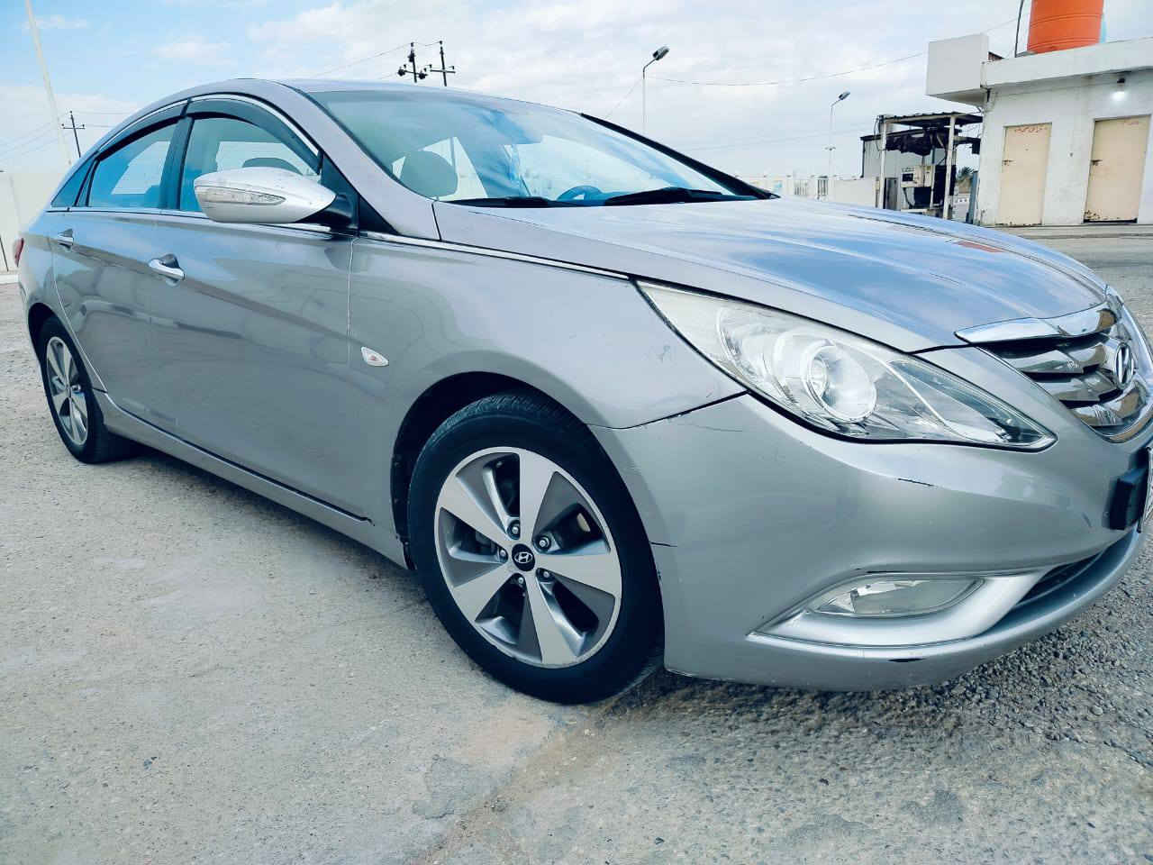 سوناته 14 سياره ادوات كصه جنطه سياره جاهزه من جميع النواحي مكينه 
دوش 2000 شاشه كامره سياره حلوه كلش مابيه اي نقص ابد ارقام سنويه عضم عاج بغداد شرط شغل مظبوط السعر 50 تلفون *********** اتصل وتدلل
