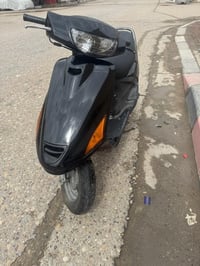 دراجة فراشة للبيع نكره وسلف، السعر 400 وبيها مجال. رقمي 07755878111