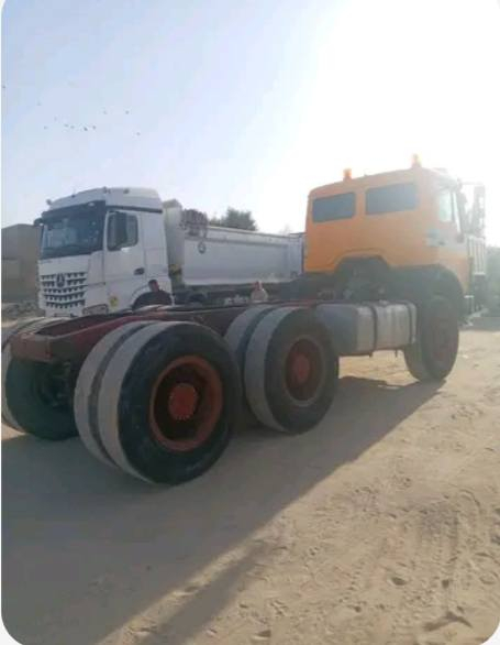 سلام عليكم 
البي 82 راس تريله اصل 
رقم نكليزي نينوى 
سنويه فلات 
مجموعه جي اف 
مكينه 28 
كير 160 
شاصي مكفول 
السعر 270 وبيه مجال بسيط 
عنوان : نجف / طريق كربلاء نجف عمود 200
الرقم : ***********
