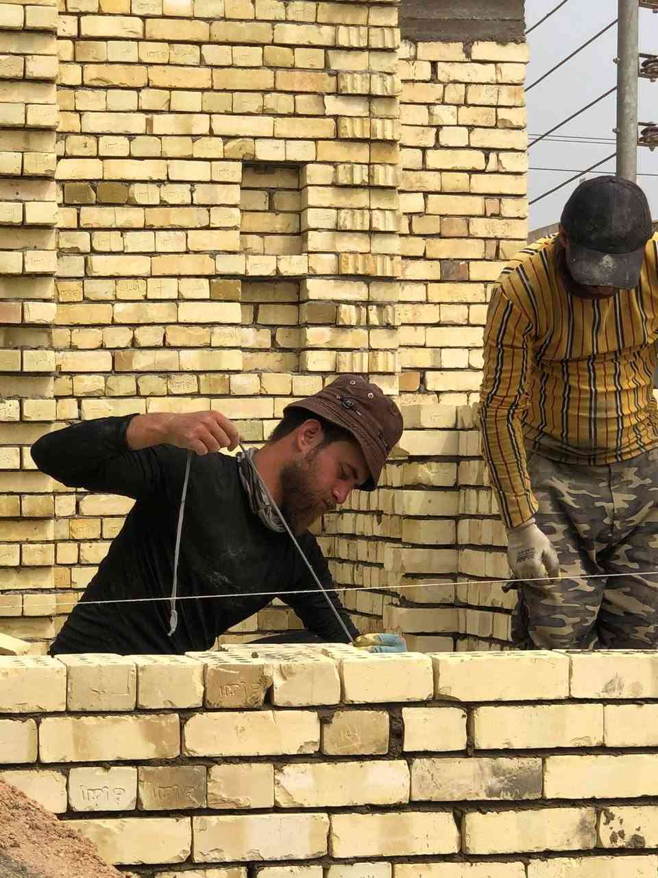 السلام عليكم خلفه بناء طابوك بلوك فرمستون متفرغ حالياا كربلاء ***********
