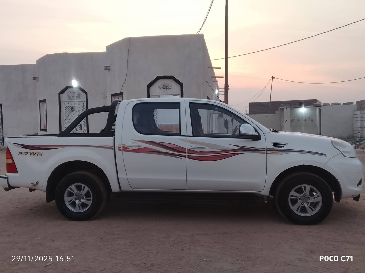 السلام عليكم سياره فتون 2020 مقفوله كفاله عامه جير محرك مقفول سنويه 27 مكاني بالبصره السعر 98 والشراي يخابر وهذا رقم التليفون ***********
