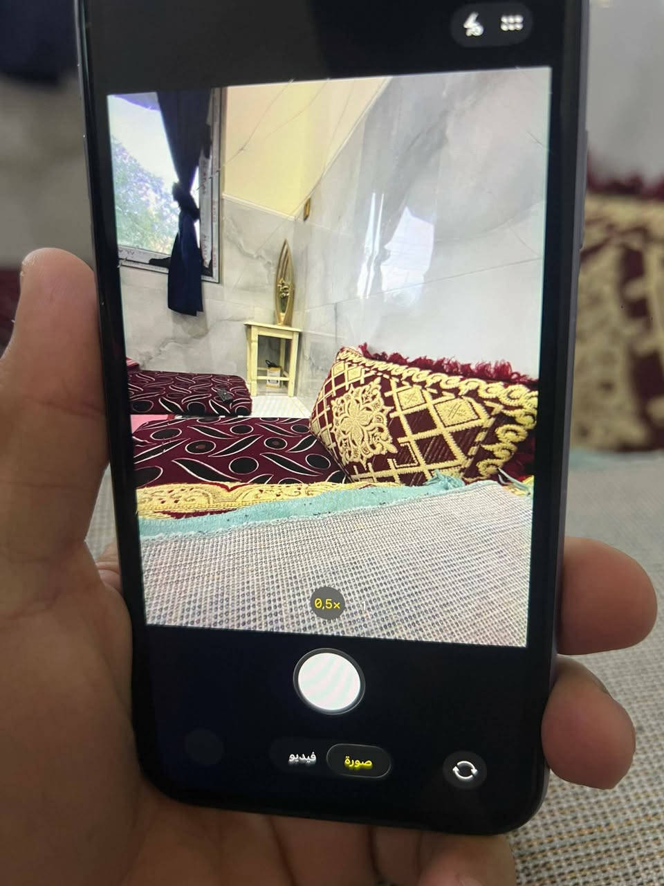 ايفون 11 ذاكره 64 يوجد طخه بالشاشة و الكاميرا الاماميه تحتاج تنظيف سعر 160 الف قفل قفل بدون عمله لون مميز جدا بطاريه 100 جديده ***********
