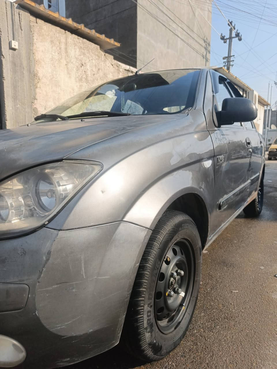 السلام عليكم تايبا موديل ٢٠١٢ خصوصي لون نفطي رقم بغداد ألماني مكفولة كير و مكينه وتبريد شغال دشمه كشنات وارضية جلد وشاشة وتخم تاير جديد سيارة جاهزة ماتذب عليها الف وترايك للبصرة العنوان بغداد _ مدينة الصدر  السعر 40$
رقم الهاتف ***********
