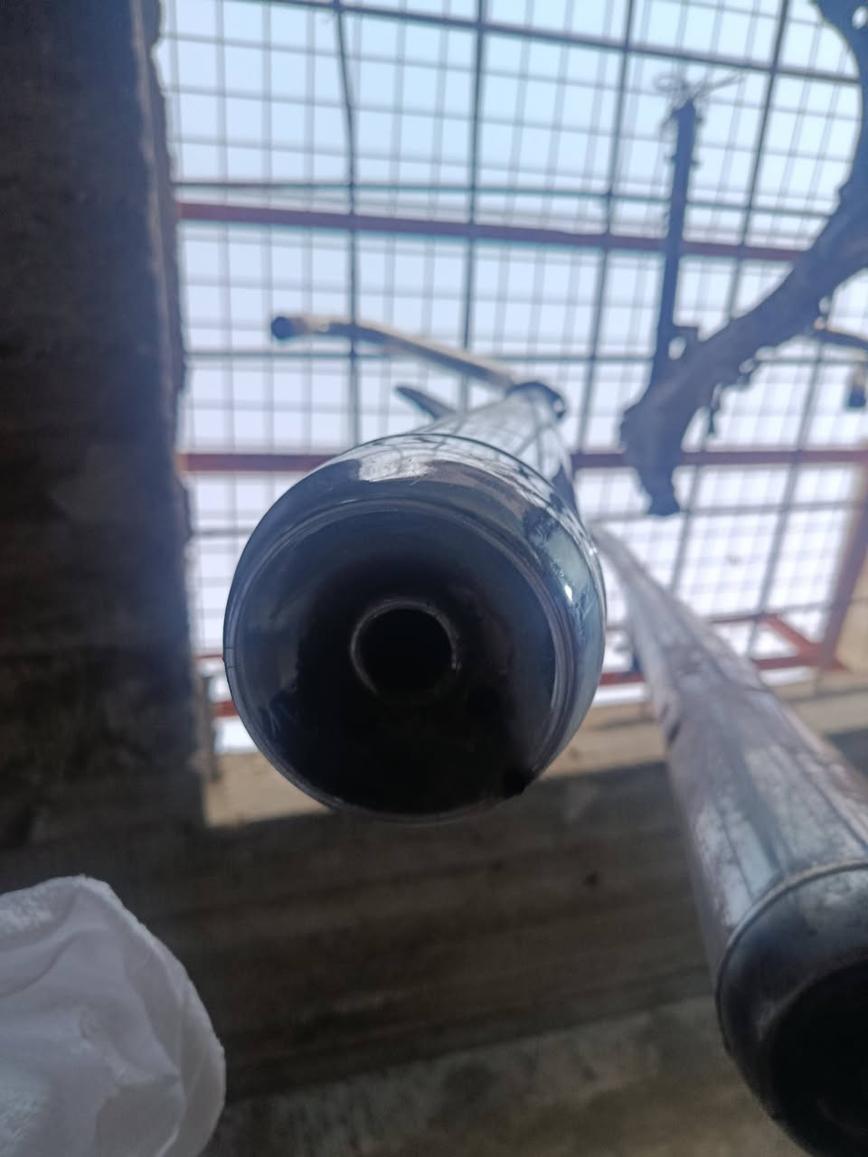 اغراض مأطور  كلشي وسعره خابر وتدلل *********** وعندي بعد اغراض
