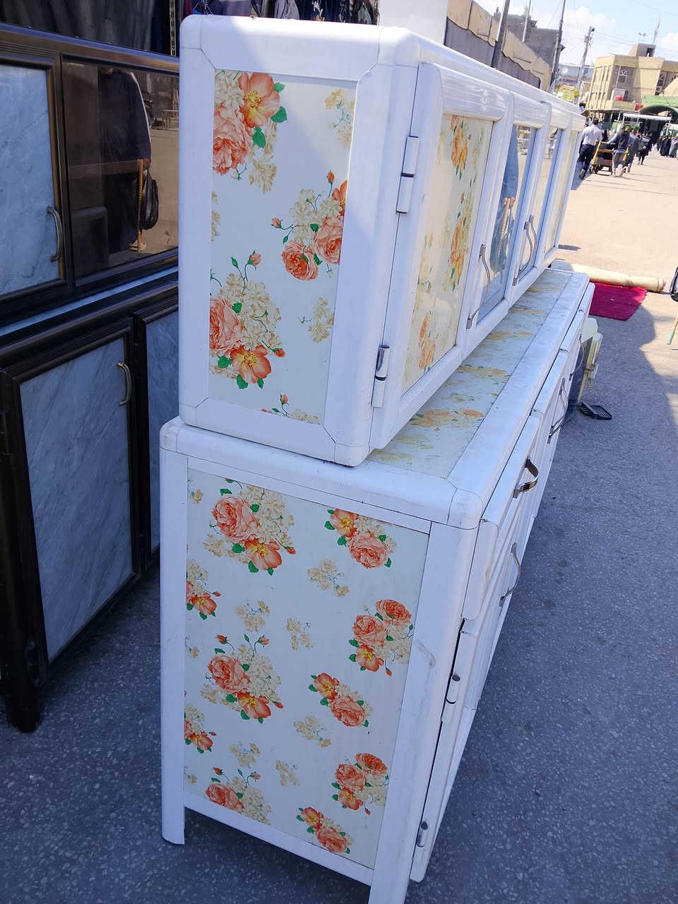 تسكام ثقيل السعر١٥٠
مترتين ***********
