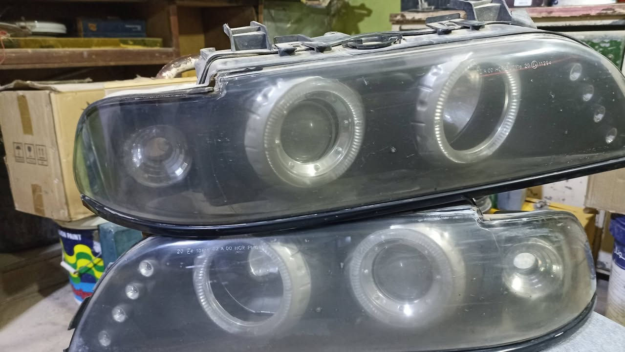 السلام عليكم لايتات صقر ام الاسوار تجاريات نظيفات لاكسر ولا يعبرن مي سعرهن 75الف
التواصل ***********
