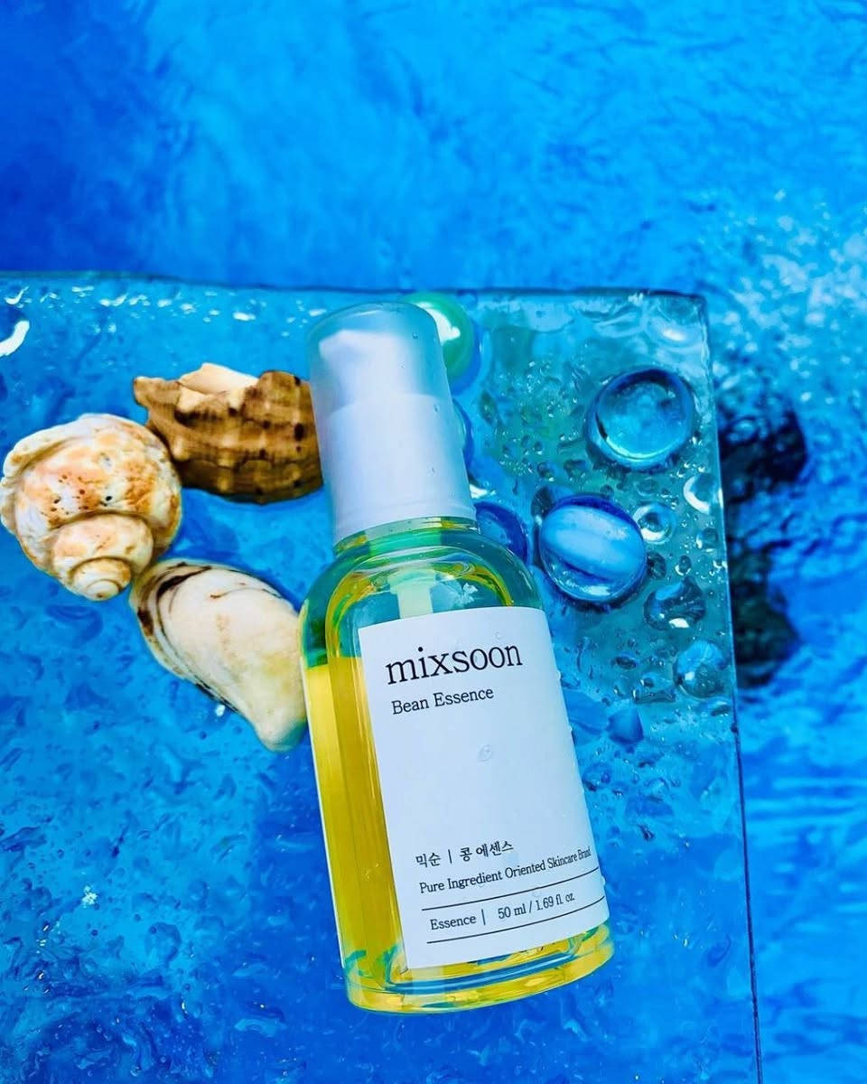 ⁨ ✨ Mixsoon Bean Essence – 50ml 
سيروم ميكسون 𐙚⋆🩰⋆🦢
ترطيب عميق + نضارة فـورية ✨
يقلل التجاعيد ويعطي إشراقة طبيعية
✔ مناسب لكل أنواع البشرة (خصوصاً الباهتة)
✔ يُستخدم صباحاً ومساءً قبل السيروم أو المرطب
💧 مكوناته : مستخلص الفاصوليا: ترطيب وتغذيةهيالورونيك يحافظ على الرطوبة ويقلل الخطوط. 

توجد توصيل لجميع المحافظات العراق 🇮🇶🚚🚕للحجز والاستفسار يرجى التواصل عبر الخاص 📩💌توجد لدينا عروض خاصة وخصومات وهدايا 🎁😍⁩


**إذا كنت صاحب هذا الإعلان وتريد حذفه لأي سبب، رجاءا أرسل رسالة إلى الدعم الفني**