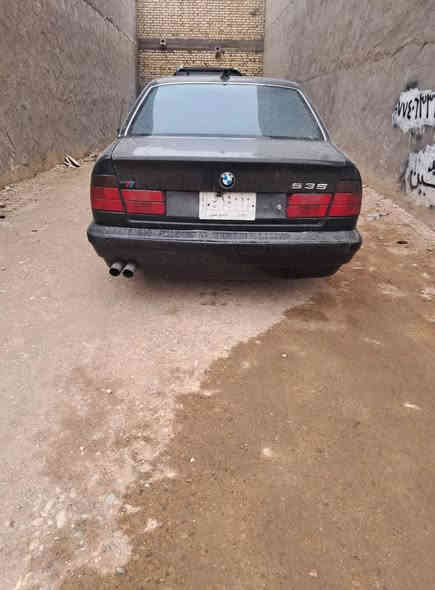 السلام عليكم للبيع فقط BMW535 1991 كير مكينه غرفه خير من لله صبغ عام كفاله ظرر وتحويل وشرعيات اصوليه 
سعر 50 وبيه مجال ***********
