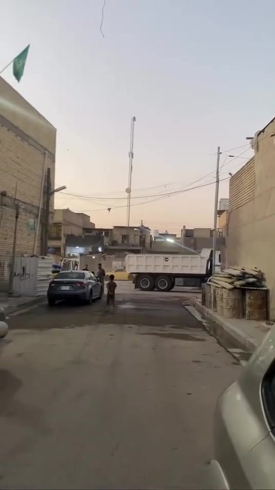 السلام عليكم 
حي الكوفه
بيت 100متر واجه 5ونزال 20
يحتوي غرف نوم 2 قاط ونص 
بيت رفت 3 بيت عل شارع العام
قرب دلاليه السيد فرع انشائيه زيدون 
البيت جاهز سعر 82
شراي يتصل 
الاستفسار ***********
