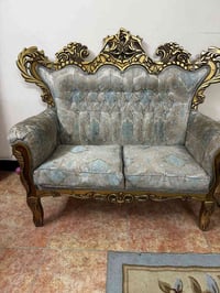 كنب • اثاث منزلي • للبيع