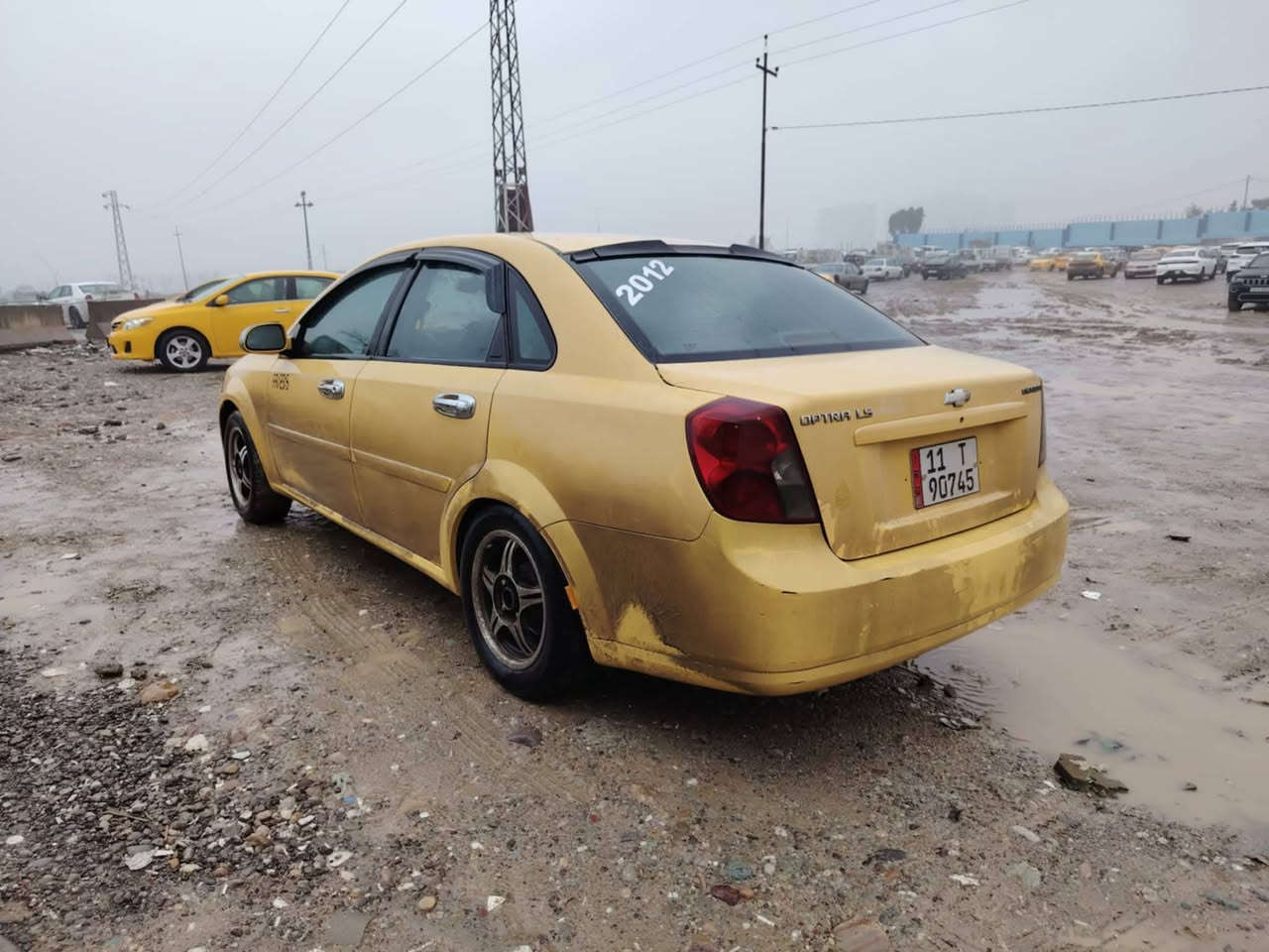 السلام عليكم شوفرليت اوبترا موديل 2012 رقم بغداد انكليزي وبسمي مشروع وطني لل30 شرط تحويل وكاله دفتر بانزين مقدم منضومت غاز ام 60لتر مكينه وكير بشرط صدر امامي خلفي جديد تخم تايرات ويلات جدد كير عادي سياره مكفوله كفاله عامه بشرط بدون قطره صبغ كلهه وضع شركه 
للبيع فقط السعر 74  وبيهه مجال بسيط
العنوان كركوك دوميز
رقم الهاتف ***********
