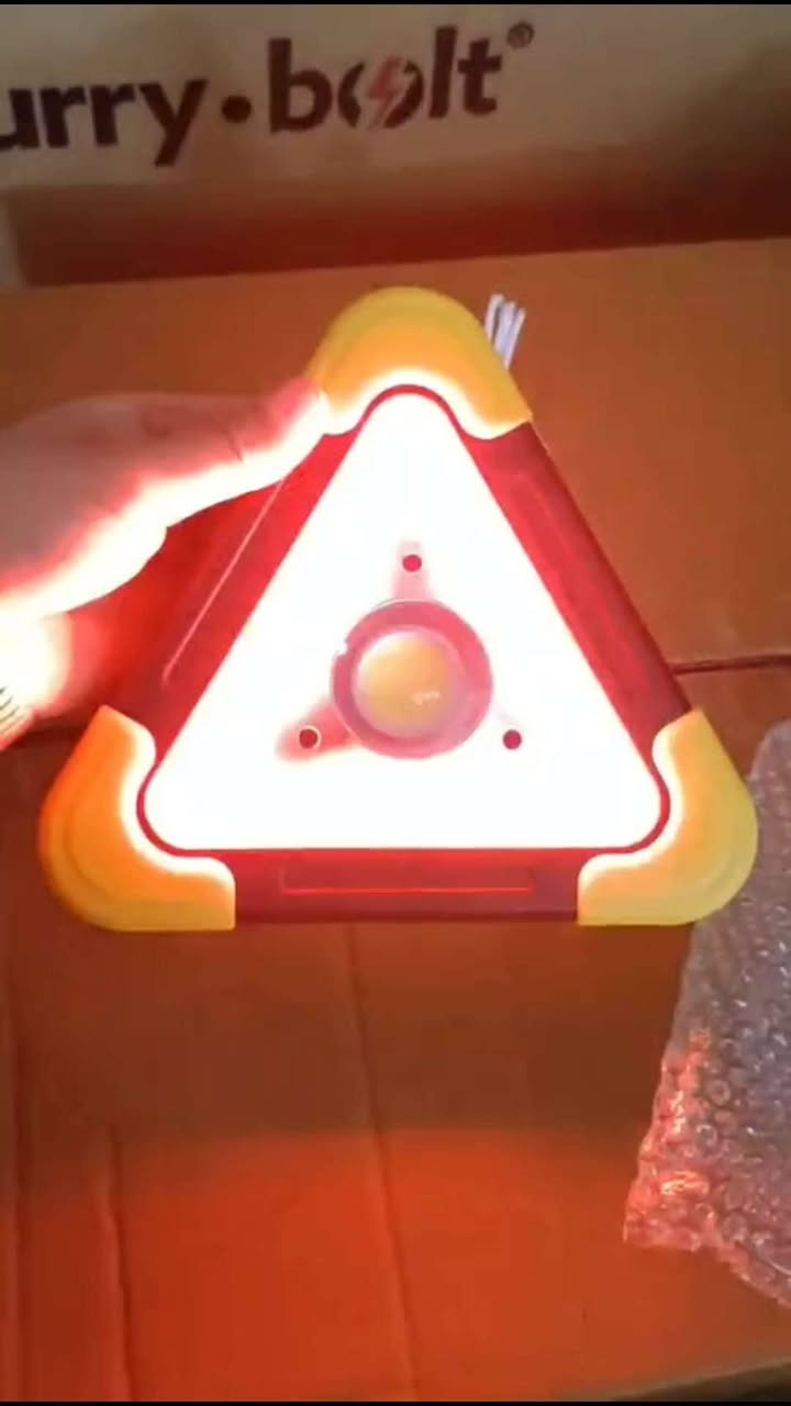 أمانك أولًا… أينما كنت 🚨
كشاف التحذير المثلث LED يمنحك إنارة قوية وتنبيه واضح في حالات الطوارئ.

500 لومن قوة إضاءة مع أوضاع تحذير حمراء لسلامتك على الطريق.

يعمل بالطاقة الشمسية وUSB – جاهز دائمًا بدون قلق.

مثالي للسيارة، الرحلات، وأوقات انقطاع الكهرباء.

قطعة ضرورية لا غنى عنها في كل سيارة 🔦

ب17,000
توصيل داخل بغداد 3,000
جميع محافظات 5000


**إذا كنت صاحب هذا الإعلان وتريد حذفه لأي سبب، رجاءا أرسل رسالة إلى الدعم الفني**
