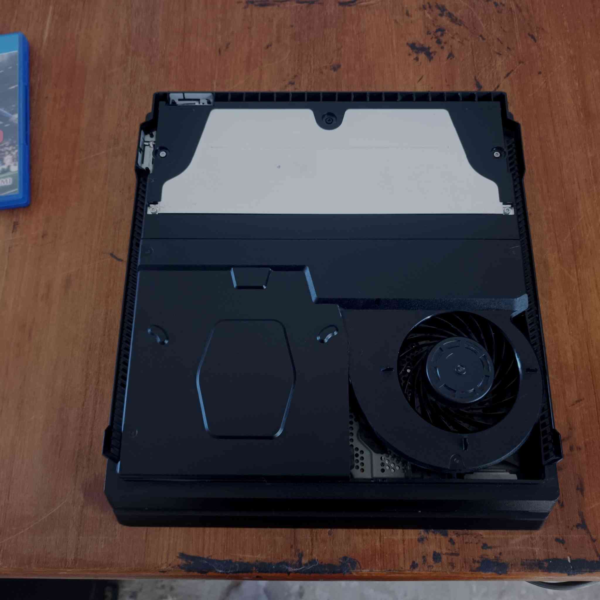 برو نضام 13.2 ما مهكر تكدر ترجع نضامة ويتهكر طبيعي الف كيكة ذاكرتة ملحقات كاملة 2 يدات تجاري ويا حساب وبيس25  الجهاز فول نضافة  السعر وية القراص 255 بدون اقراص 240    بغداد رقمي ***********❤
