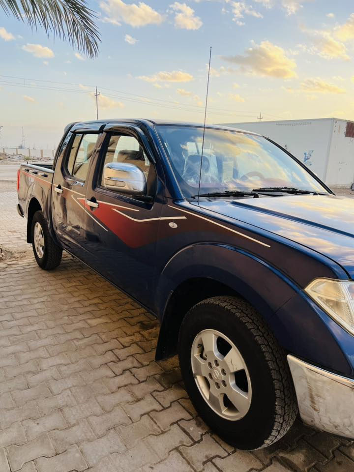 السلام عليكم
نيفارا للبيع شمالي رقم سليمانيه منتهيه سنويته موديل ٨ كير عادي بلاد محرك مفتوح نضيف شغل درجه اولى مكفوله من الضربه بيه شغلات بصيطه بارد جاهزه من كلشي تبريد تدفئه حداده  تخم تايرات دواخل كله جديد 
السعر ٧٠ $
المكان البصره القرنه اتصال  ***********
