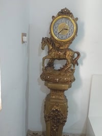 ساعة انتيكه • ديكور منزلي • تحف