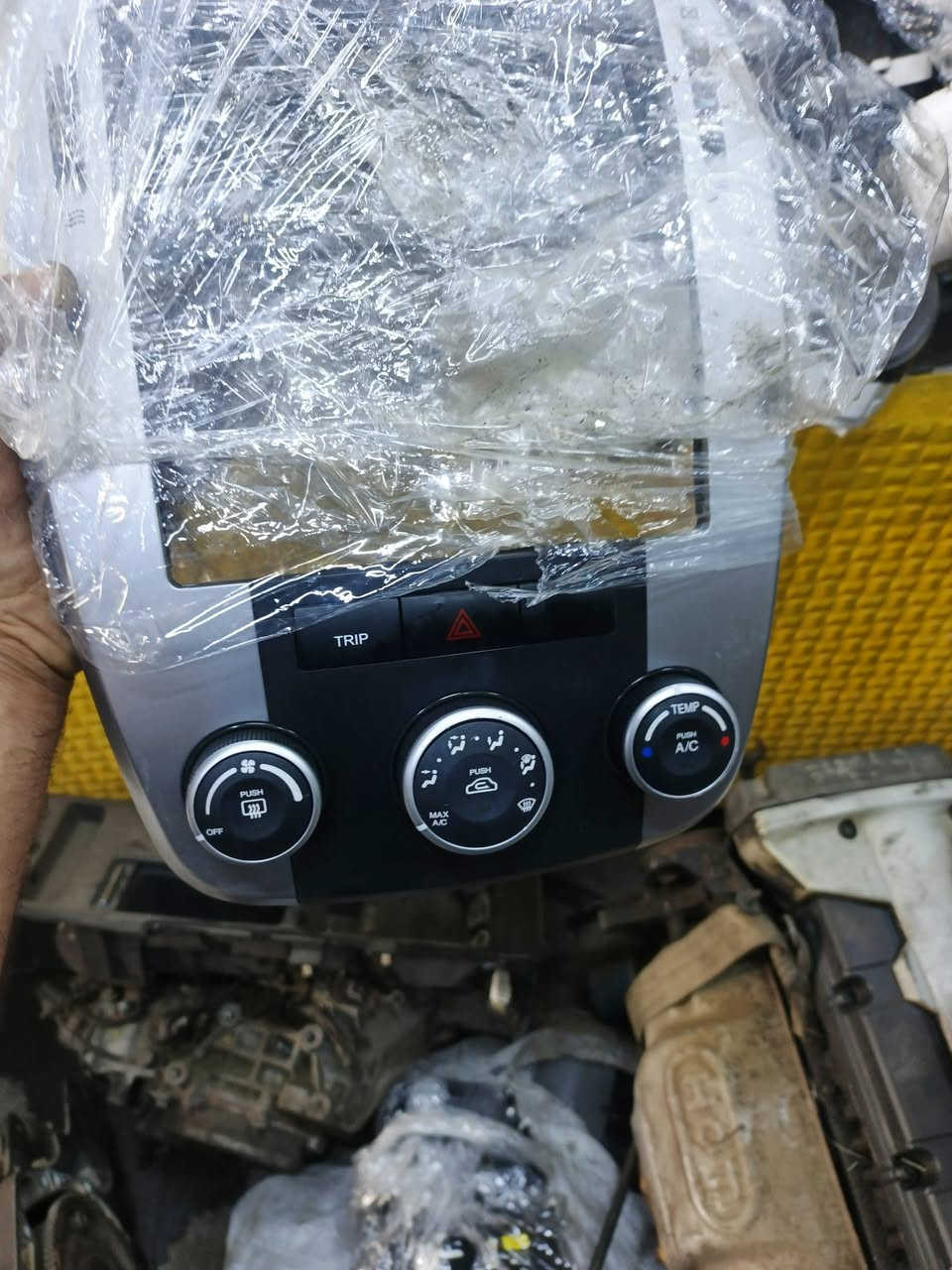 غراض سبكترة للبيع
موجود توصيل جميع المحافظات
 اتصل وبيك خير ودلل***********
