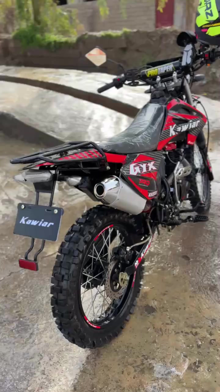 السلام عليكم ماطور قفاز للبيع اخو الزيرو بعدو بلايلون الشركه باب اول شرط وزن ثقيل  الايديات  صفط محرك نار مامضروب صبانه محرك 200 موديل 2026 انضف من الصوره ماطور ماعايزو برقي كلشي شقال السعر مليون و1200  وبي مجال للشراي مكاني كياره    مو شراي اعبر المنشور هاذه  رقمي ‭٠٧٧٠ ٣٥٧ ٩٤٦٣‬
