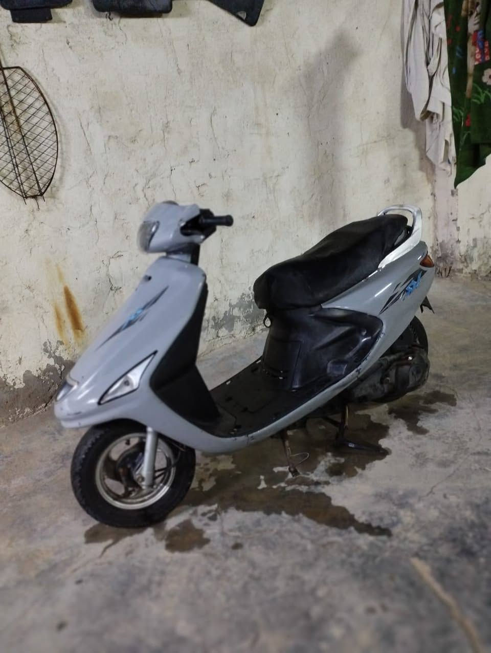 السلام عليكم دراجه فراشه ما بيع اي نقص كل شيء شغال بيها لايت اشاير سلف كلها شغاله السعر خاص  ماكينه ما مفتوحه العنوان بصره زبير هذا رقمي على الواتساب***********
