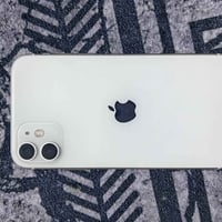 ايفون 11 ذاكره 128 بطاريه 95 نضافه ميه بلميه مكفول من كل شي اخو جديد س...