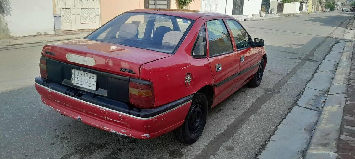 فكترا رقم بغداد مشروع وطني موديل ١٩٩١بدون ضرر اربع تايرات جديد صدر جديد محرك١٦قايش عريض باور ABSبدون خياس كهربائيات شغال  محرك و كير جديد سعر٢٦بيها مجال بصيط ***********
***********
