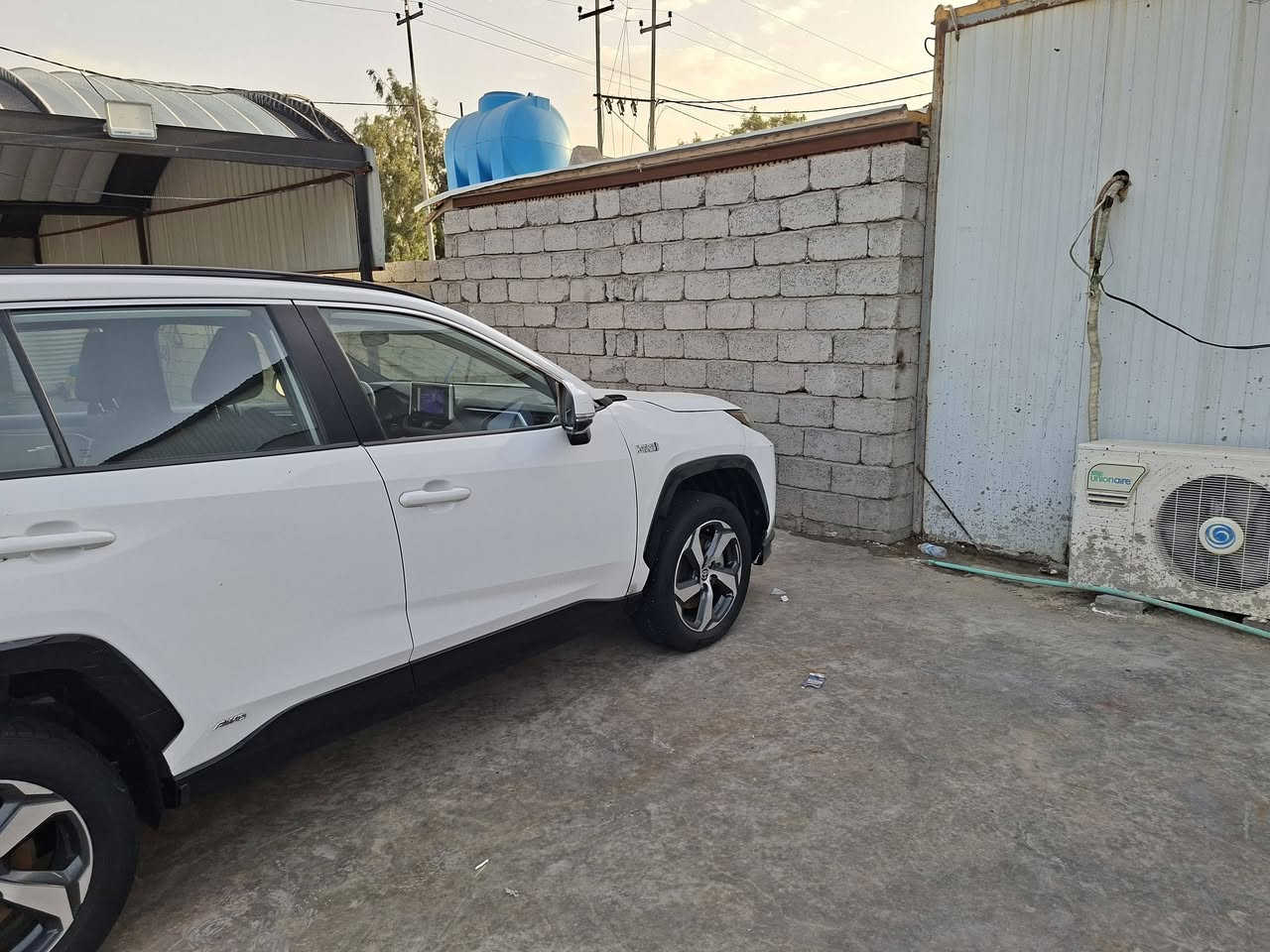السلام عليكم  البيع تيوتا راف فور  موديل 2024 سياره فول مواصفات  بانزين +  هايبرد + شحن  حادث بنيد +  جملق خلفي  رقم بغداد تحويل ثاني يوم  ماشيه  55 الف  سعر   200  ورقه  بيه مجال شي بسيط  مكان الدوره البعيثه   *********** @
