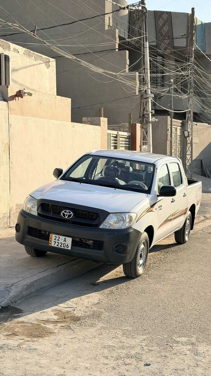 سلام عليكم
هايلوكس مديل 2010
مكفولة كفالة عامة سياره علا وضع الوكالة
تايرات شركة سياره ماشيه 66 الف حقيقي 
مكينة صدر علا وضع الوكالة 
سيارة باسمي تحويل ثاني يوم سنوية جديده
سعر خاص بس شراي يخابر
مكاني قضاء الزوراء 
رقم الهاتف 
***********
