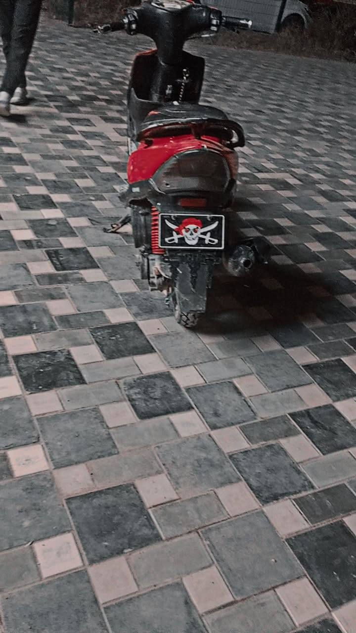 اسلام عليكم ماكس عدلة للبيع بوشة55 السعر 350 وبيها مجال الرقم***********
