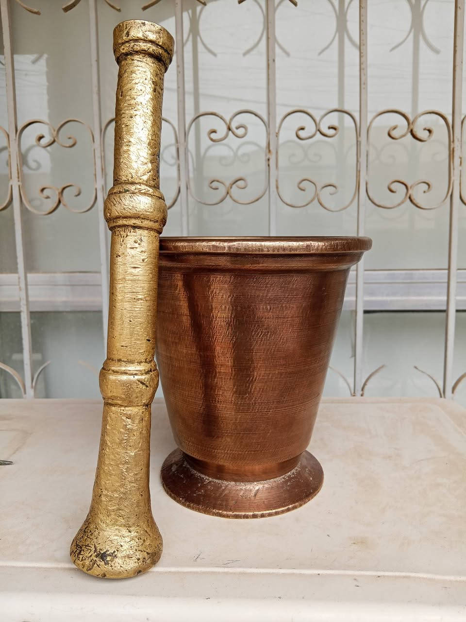 هاون قياس 19 سم  اليده 30 سم الوزن 6 كيلوا السعر 135 الف


**إذا كنت صاحب هذا الإعلان وتريد حذفه لأي سبب، رجاءا أرسل رسالة إلى الدعم الفني**