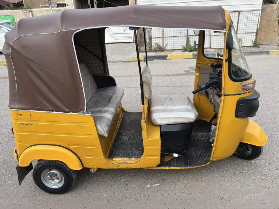 موديل 19مضلع الكشر مكفول من صبخ ومعجون بس دوس معمره الكمينه مال 20لاتنقيص لا تبخير تحويل ثاني رقم نكليزي السعر 6400الرقم ***********
