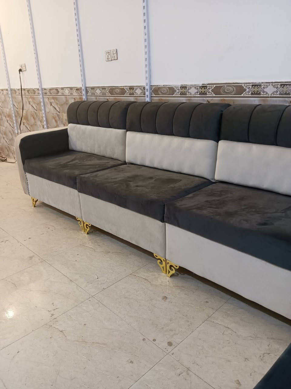 تصليح تخم أو ديوان ويتوفر جميع الوان حسب طلب العنوان شطره بدعه ***********☎️
