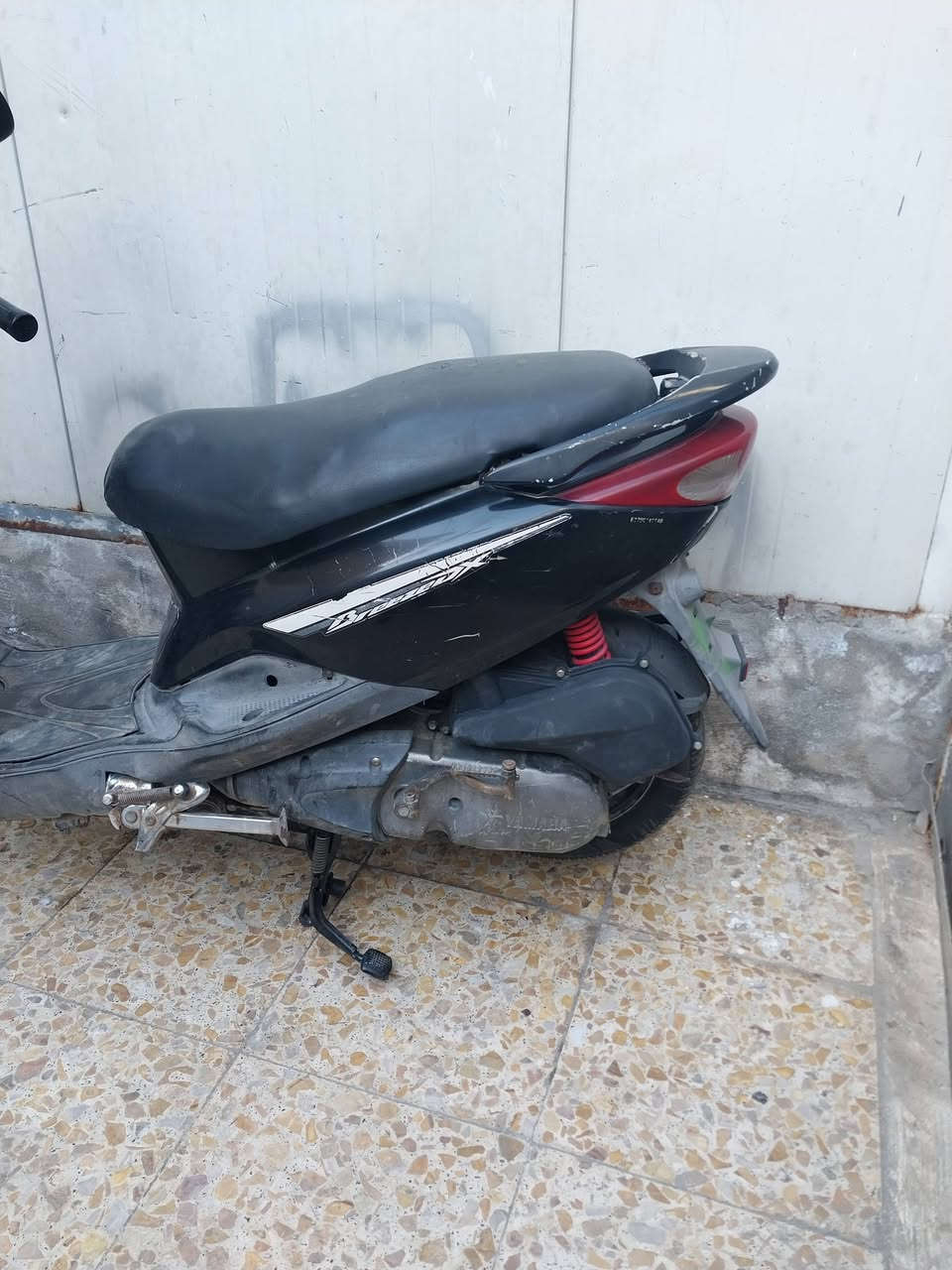 سلام عليكم للبيع بريز يباني رمبه مكفوله كفاله عامه سعر ٥٢٥ مكان بغداد بلديات على وضع رمبه نكره سلف أوراق كامله مكينه مامفتوحه كفاله نتصل *********** خاص ماكو
