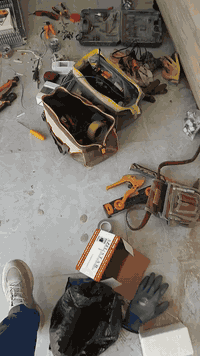 أحد أعمالنا أعاده تأهيل
صيدلية الدكتور الخلوق مرتضى الياسري 

ربط اناره رفوف  مع صيانة وأعاده البورد 

ربط منظومة كامرات   

ترتيب الواجهة  مع اناره 

أخو كم مصطفى الكهربائي 

لتواصل مراسله الصفحة 
‏‪***********‬‏ وتساب اتصال
