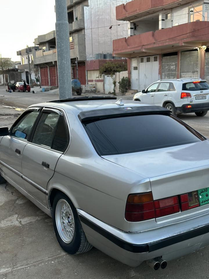 سلاوی خوای گەورە لە هەموو لایەک هاورەیان ئەم BMWمان هەیە بۆ فرۆشتن مۆدیل91 سلایت 4جام کارەبا 520گرێر عادی ماشەلا لە قوەتی 4 تایەی حەسیر لۆک تایەکانیشی تازەن لایت ئەلقە پێش پان تەقەو رەقەی بە شەرت تازە تاقم بیشو دوای داگیراوە بەو شەرتەی هەتا بلی تەقەی نەبی زۆر گپە گیرو مە کینەی بە شەرت سەیارەکەمان علوجە  بەو شەرتەی مالی کەس نە بی موسوبراوەی بە شەرت *********** بۆ سعریش دواوی ٢٨ گەلاو مە جالی کی برایانە شوین جەمجەمال  ئەدمینی♥️
