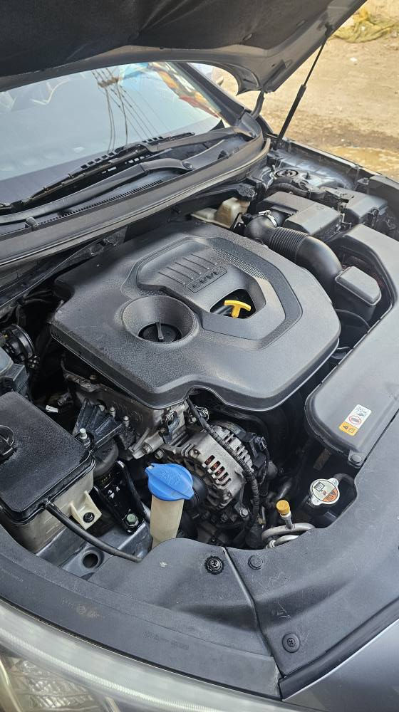 سلام عليكم سوناتا وارد كوري موديل١٥ فول مواصفات عده الفتحه 1على1 قطره معجون ما بيها السياره البنيد فقط مفتوح وراجع نفسه وجاملغ مال السايق راجع بارد بدون معجون شبر  مكينه ٢٠٠٠GDi مكينه معليها كازكيت يعني انسه شي اسمه ادوانز السياره تخم تايرات جديد صدر نص عمر السياره الله شاهد تسوه اكثر بس متوازي على بيعته سونار موجود المكان بغداد جكوك السعر ١٣٠وبيه مجال بسيط شراي اتصل *********** بي واتساب بغداد, العراق
