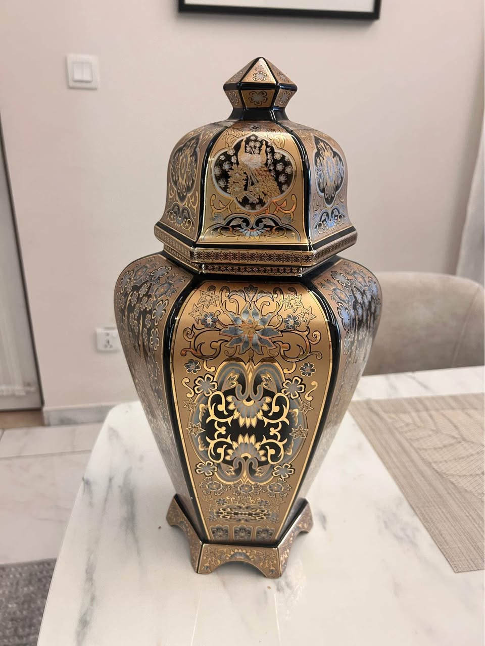 Antique vase أربيل, العراق


**إذا كنت صاحب هذا الإعلان وتريد حذفه لأي سبب، رجاءا أرسل رسالة إلى الدعم الفني**