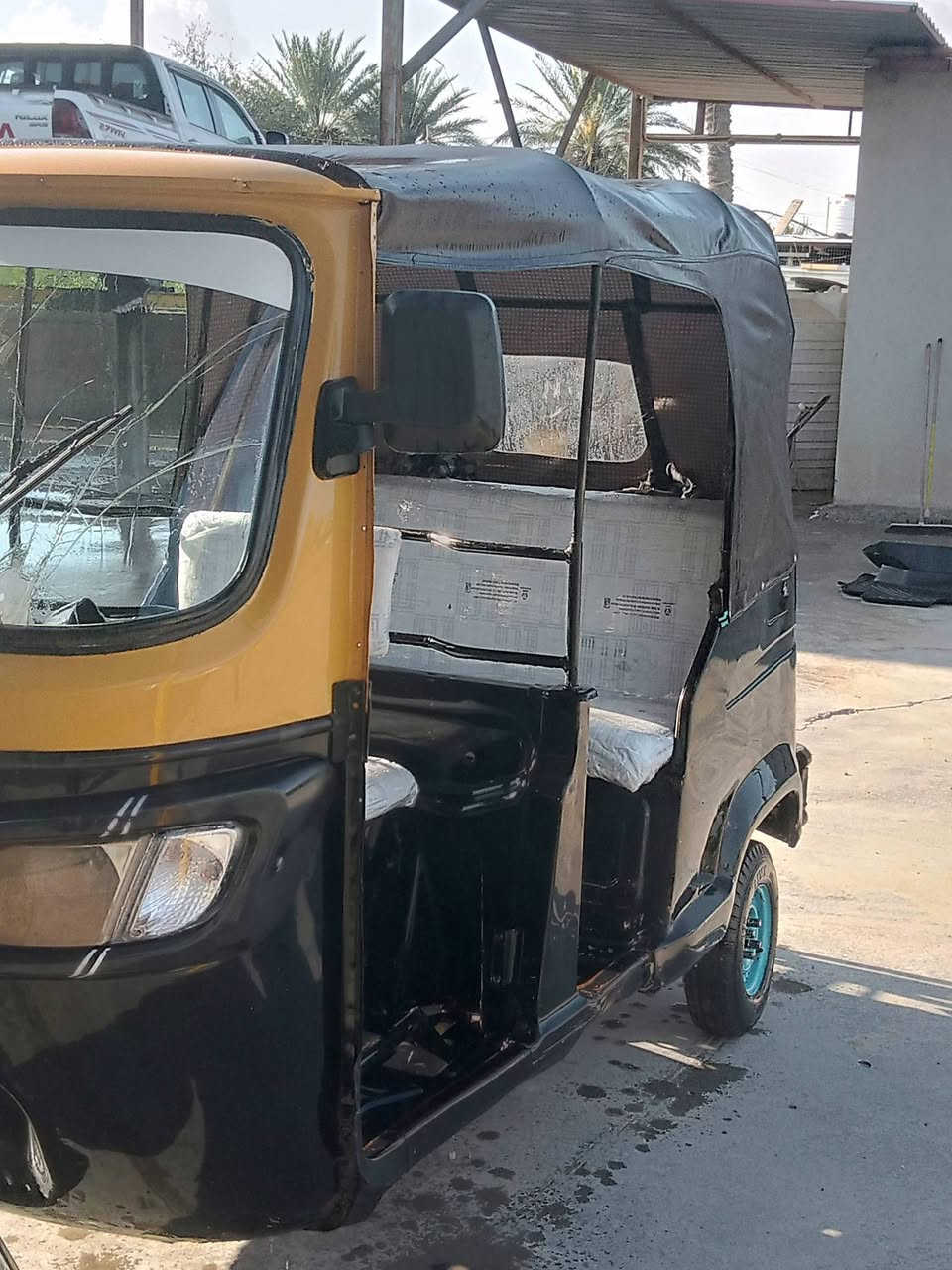 السلام عليكم شباب بس اقري تفاصيل اولا
تكتك تي في اس اوراق للبيع طالعه من مزاد وبيه امر قضائي موديل 18 تكتك كامله معمرة ماناقصه شيء كهربائيات شغاله قمجيات جدد وشوفت عينك التكتك مكاني ابو غريب 
قرب جسر الزيتون السعر مليونين ونص وبيه مجال للطيبين والاتصال ع الارقام
***********
***********
وجادم للطيبين شراي اتصل وابشر
