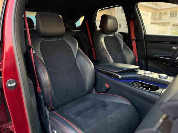 جنسز للبيع  // Genesis v6 Gv70 2022
الضرر :بيبان ثنين يمين + 3 قطع كلير من امريكا بدون ايرباك الغود والشواصي مكفوله من كلشي صور الحادث مرفقه بالمنشور

 🔸اللوحات : (بغداد ).
‎🔸الموديل : 2022
🔸 الفئة : سبورت برستيج  6 سلندر 3.500
🔸حجم المحرك : 3.5L TWIN TURBO/ 6 Cylinder
‎🔸عداد المسافة : 33 الف ميل .
‎🔸نظام الدفع :  ALL - Wheel Drive 
‎🔸عدد الركاب : 5 راكب
‎‏
‎🟢 مواصفات اخرى
داتا شو 
كشن السائق مساج
التحكم بالستيرن كهرباء 
اوتو بارك ( تتقدم وترجع بالبصمه )
‎ المقاعد جلد+شاموا
‎مقاعد أمامية كهرباء مع ميموري 
‎تدفئة و تبريد للمقاعد الأمامية 
‎تبريد خلفي 
‎إشارات ضمن المرايا الجانبية 
‎ حساس النقاط الجانبية العمياء 
‎ رادار أمامي خلفي 
‎ سقف بانورامي 
‎ شاشة كبيرة  كاميرات محيطية 
‎ فتح الصندوق كهرباء 
‎ رادار أمامي حساسات امامية خلفية 
‎ نظام صوتي من Lexicon
‎‏ dual exhaust  
‎ ويل كب حجم 21 inch

السعر : 330$ مع اللوحات عاديه 

‎☎️للاستفسار: ***********   
‎📍بغداد حي العدل
