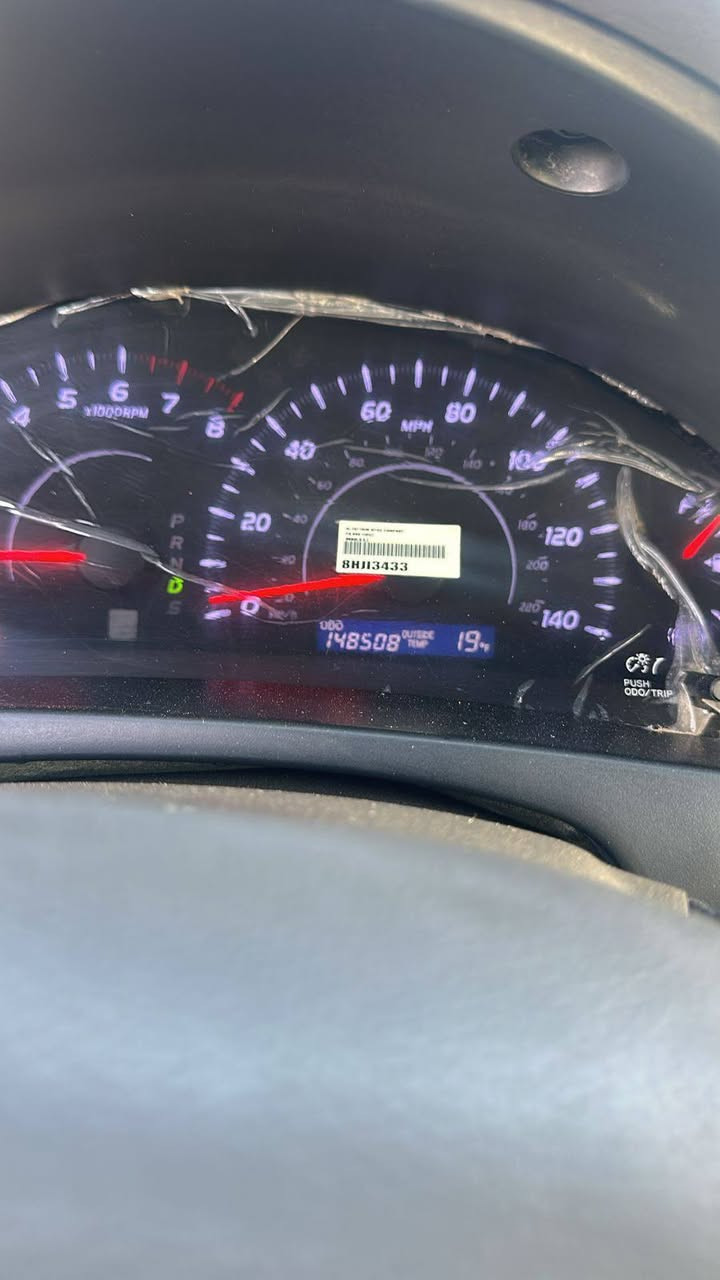 السلام عليكم ورحمه الله وبركاته..
تحية طيبة على الجميع..
السعر 125 بي مجال للشراي..
كامري 2011 وارد امريكي سيارة جديدة بمعنى الكلمه 
جاهزة من كلشي محرك كير صدر تبريد تخم تاير غرفة داخلية لايت زينون ..
مصبوغ الحملغ الامامي مع البونيد بدون دواخل ..
رقم سليمانية تريد تحويل تريد وكالة 
مكانها الانبار ناحية البغدادي 
ترهم مراوس بافلون حصرا 
***********
