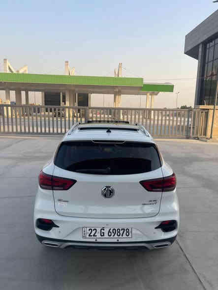 السلام عليكم 
MG ZS 2020 خليجيه 
محرك 1.5 تنفس طبيعي 
ماشيه : 79 الف كيلو متر 
رقم اربيل سنويه وهزه ورقم جديدات بسمي 
—————
مواصفات: فول 1/1
-بانوراما 
-شاشه كبيره 
-بصمه 
-كشنات جلد 
-تبريد بيانو 
-تبريد قطعتين 
-اناره محيطيه 
-لد نهاري 
-سايد بريك بصمه 
-اوتو هولد 
-كامره دواره 
وبعد بيها هواي مواصفات
—————-
الكشر:
مكفوله من الضربه والصبغ والتبديل 
—————
ميكانيك:
كير محرك صدر تبريد كهربائيات بحالة الوكاله
ادامه كامله 
تخم تاير جديد 
—————
مكاني البياع حي الاعلام 
السعر: 119 وبيها مجال بسيط للشراي 
رقمي : ***********
