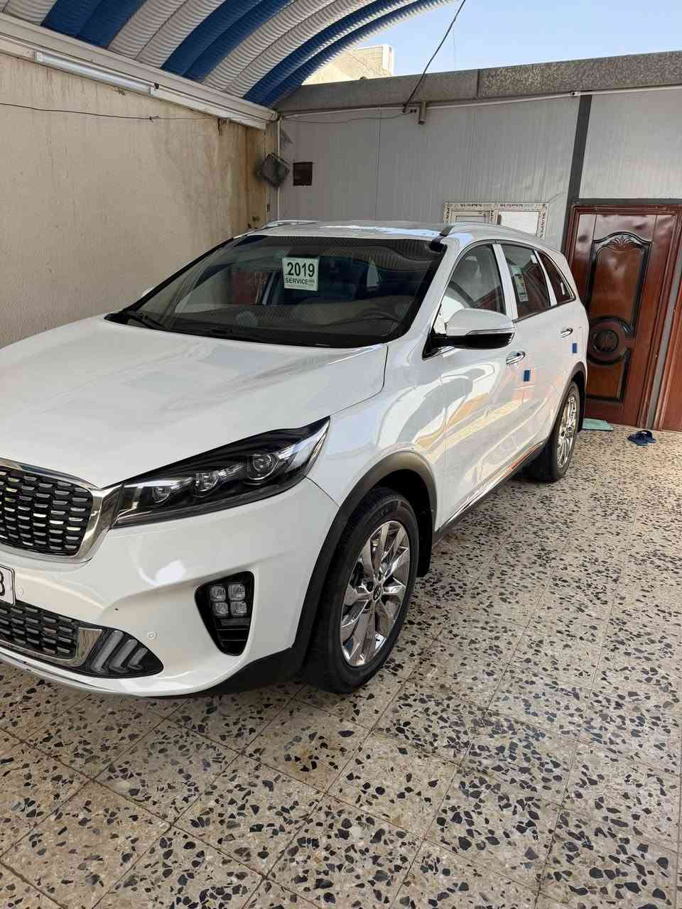 سورنتو  2019    6 سلندر تحويل ثاني يوم بيها جاملغ وباب جهة العبري السياره كلش حلوه ونضيفه  السعر ب١٨٠ وبيها مجال قليل ميسان العماره حي القصور ***********/***********
