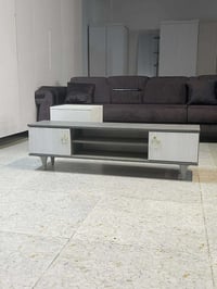 طاولة تلفزيون • جديدة • حتى ٥٥ انش