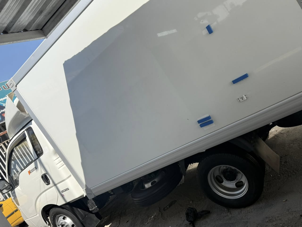 السلام عليكم كيا فحل براد 2023
رقم بغداد الدولي دبل كمبريسر
سياره مكفوله كفاله عامه 
سياره جاهزه بدون نواقص
العنوان بغداد الاستفسار 
***********
