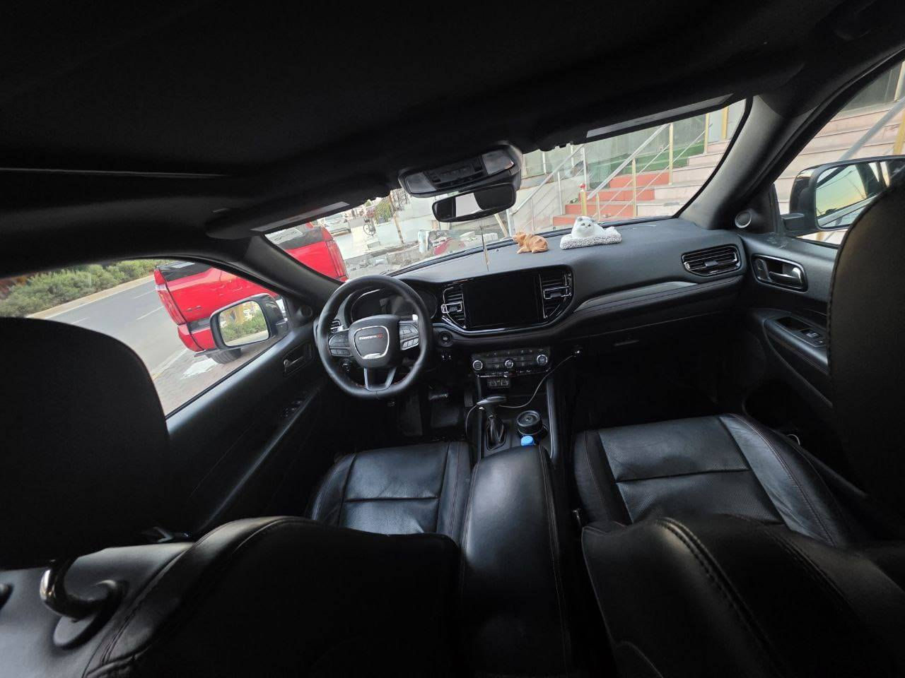 دورنكو GT Plus موديل 2023
لون اسمنتي المرغوب 
رقم أربيل بأسمي 
_ كلين تايتل 
مكفول من الدعامية للدعامية 
( جيتي بلاس ) فول 
_ محرك V6 سلندر 3600
_ حساسات خلفية + إشارات بالمري 
_ماشية 71 الف ميل 
_سلايت 
_ تشغيل عن بعد 
_ تشغيل بصمة 
_ أبواب بصمة 
_ مقاعد جلد ( خزن )
_ كشنات أمامية تدفئة تبريد 
_ رادارات مانع اصطدام ونقاط عمياء ومثبت سرعة 
_ باب صندوق خلفي كهربائي 
_ بصمات ( سويج ) عدد ٢ 
_ شفتات ستيرن 
_ شاشة كبيرة 
_ لايت زنون عدسات ثلجي
_ بك لايت LED 
_ ستيرن تدفئة 
_ تخم تاير جديد 
*********** رقم صاحب السيارة
