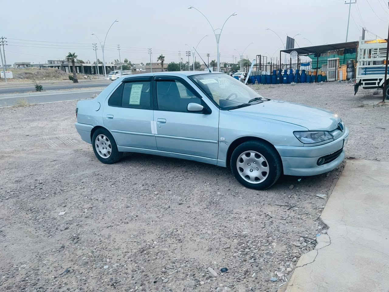 سلام عليكم للبيع بيجو 306حره صاحبتها ساكنه ب أربيل بس ماعندي تواصل وياها كير محرك شرط صدر امامي خلفي جديد تبريد ثلج كهربائيات كله شغاله تايرات جدد داخله جديد مسجل سماعات كله جديد السياره مصبوغه عام للجماليه اثر جراد السياره احله من الصور اعيد السياره حره العنوان تكريت العلم الرقم ***********
