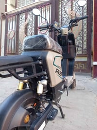 R9 • دراجة شحن • ٥ بطاريات