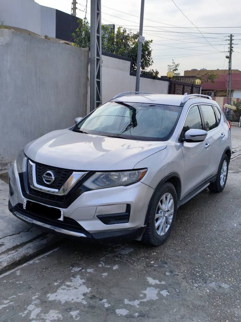 مكلف بل ناشر  سياره نيسان روج سعر مناسب
سعر 140 دولار 
موديل ٢٠١٧. Sv لون سلفر 
وارد كنديه
حدثها قطعتين جاملخ و بنيت
رقم شاصي موجود بل منشور 
كير مفتواح مكين شرط
رقم سليمانيه جديد الحد ٢٠٣٠
دفتر بنزين بيها
مكان سياره كركوك
رقم صحاب سياره *********** كركوك, العراق
