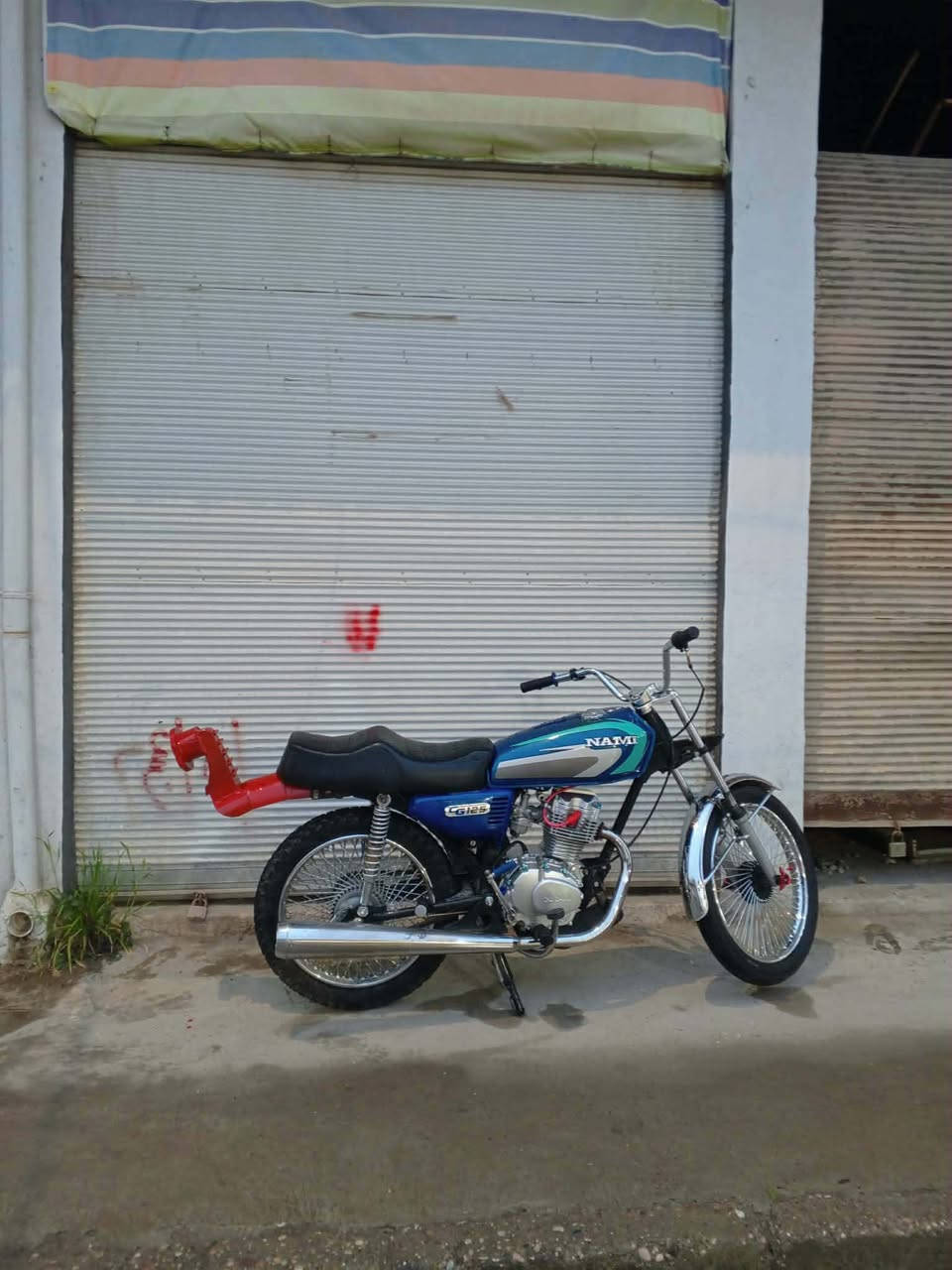 سلام عليكم نامة شلامجة موديل ٣٥ دراجة ما مفتوحة شرط دراجة مفولة سعرها ٦٠٠ وبيها مجال بصيط لل شراي


**إذا كنت صاحب هذا الإعلان وتريد حذفه لأي سبب، رجاءا أرسل رسالة إلى الدعم الفني**