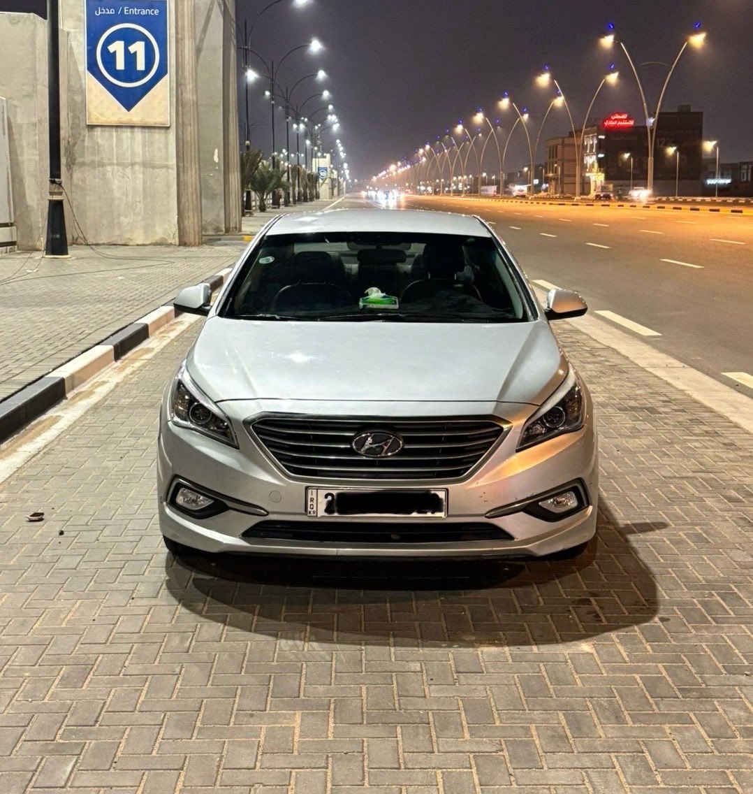 هونداي سوناتا 2017 غاز (دخول جديد ) سيارة جاهز وكفالة ماعدا الكصة بيها جنطة حدادية طوبة متومة شمالي الدوالي مكاني البصرة السعر 56 وبيها مجال حك الجية  
 للاستفسار *********** بيع فقط بدون مراوس
