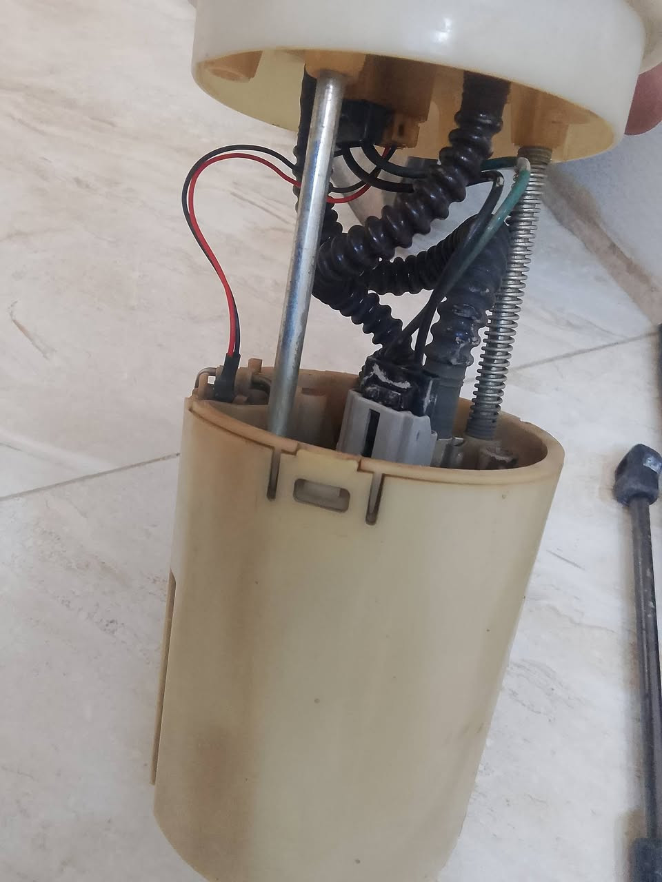 عبوه كامله
مال شانجان ايدو
محرك 1600
شغاله عل فحص
قيم واخذ
***********
