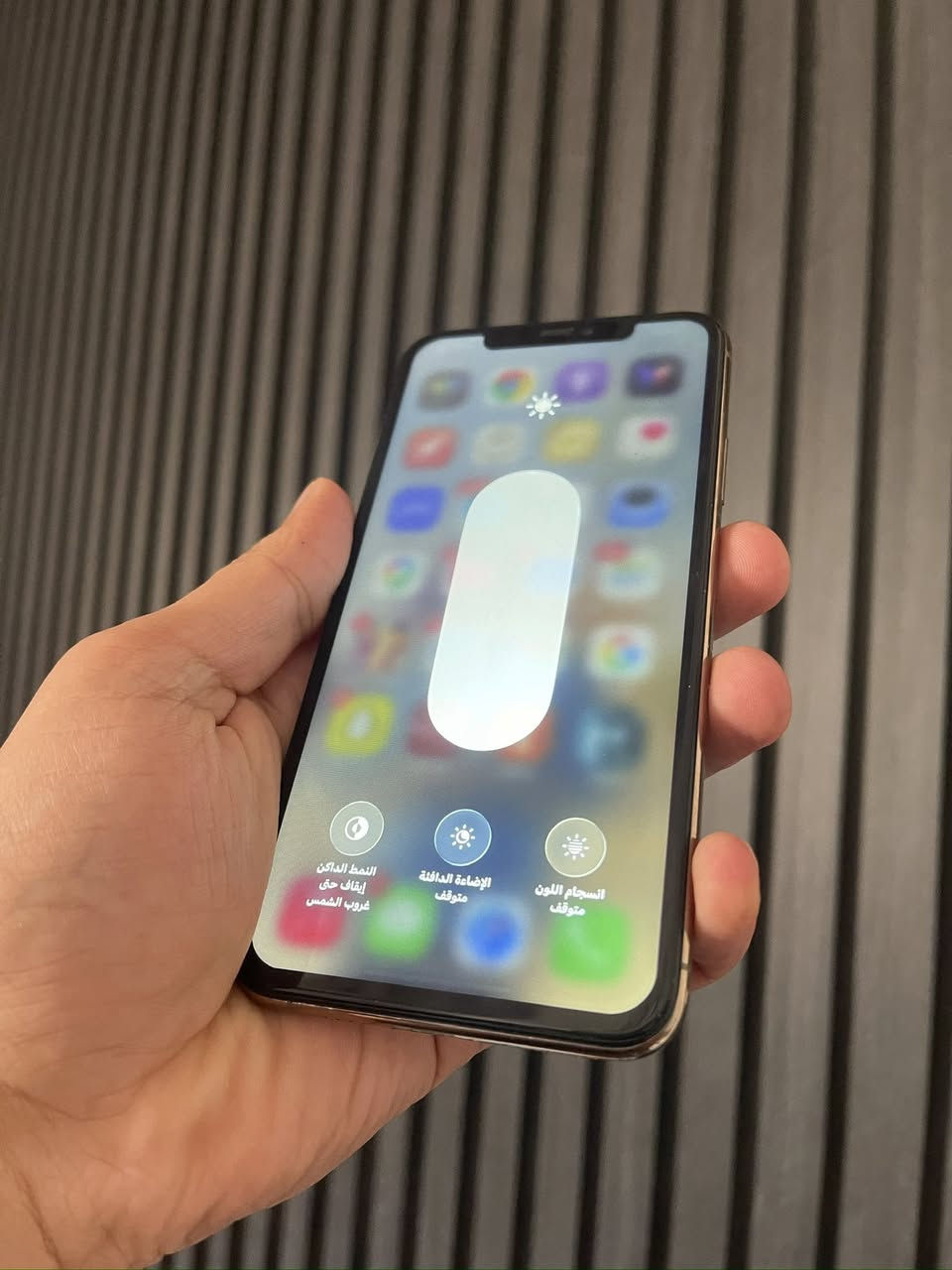 ايفون 11 برو ماكس ذاكره 256 بطاريه 78 بلادد يعني ماكو صرفيه شحن مبدل شاشه اصليه HD نوع GmE مكفول من كل عطل نت اتصال كامرات فيس ايدي مايك كله شغال السعر 325 وبيه مجال ***********
